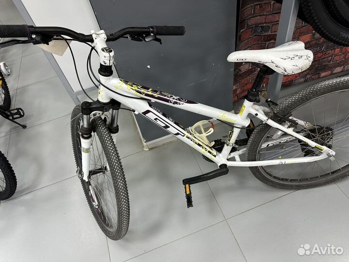 Велосипед GT laguna горный