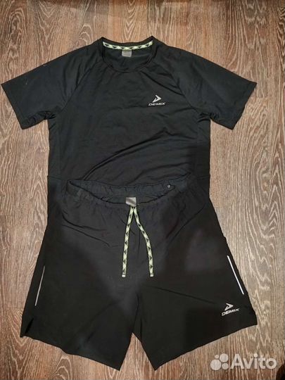 Шорты и футболка