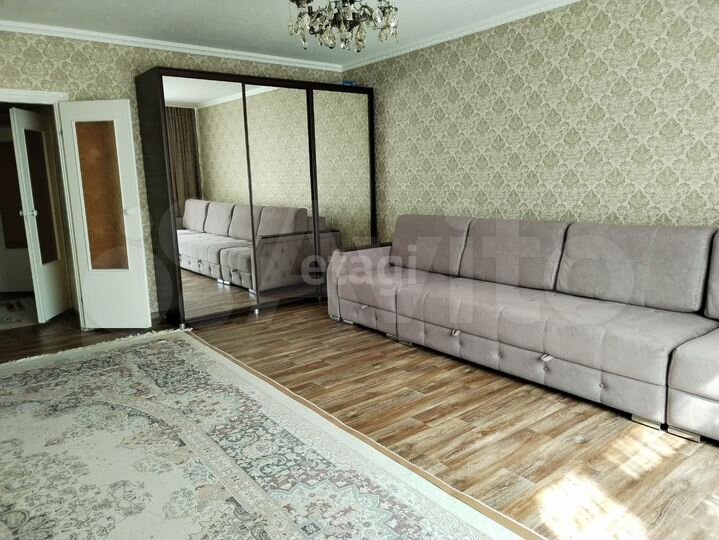 2-к. квартира, 75,6 м², 7/10 эт.