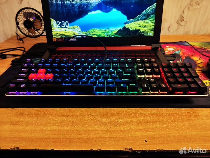 Игровая механическая клавиатура