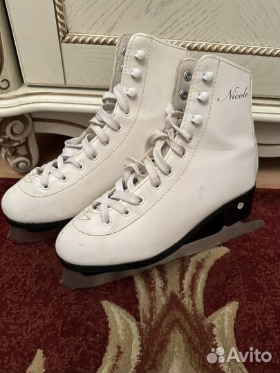 Коньки Nikole размер 37