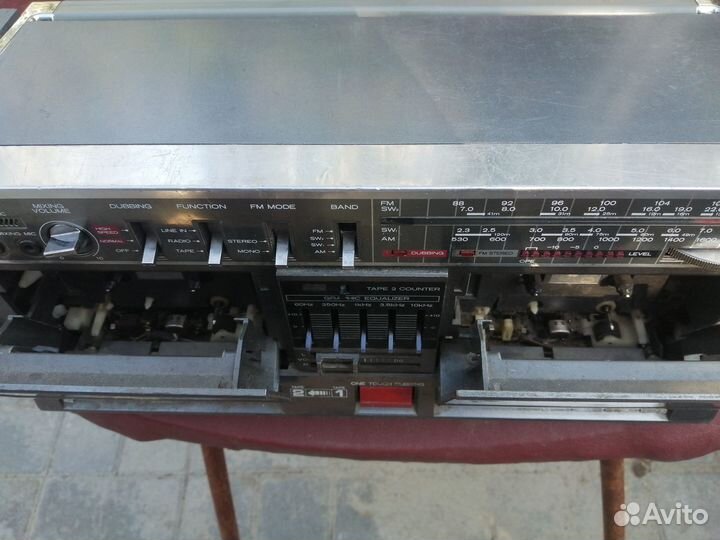 Стерео магнитофон Hitachi Япония