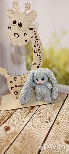 Плюшевый зайка. Вязаный. Ручная работа