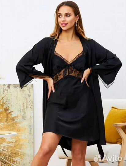 Новый кружевной комплект пеньюар и сорочка