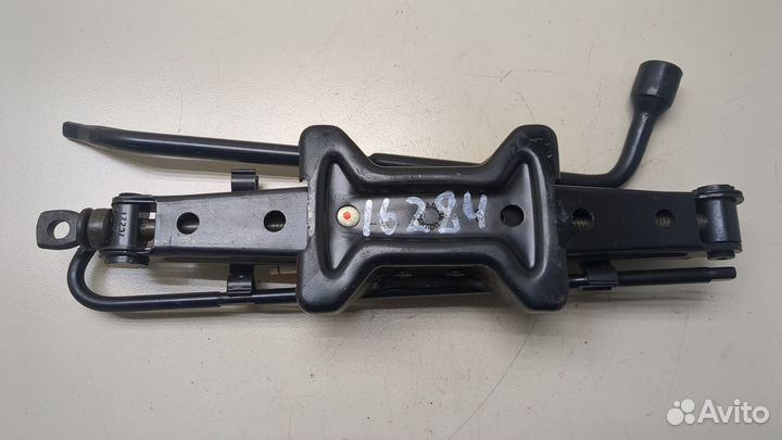 Набор инструментов штатный Ford Escape, 2008