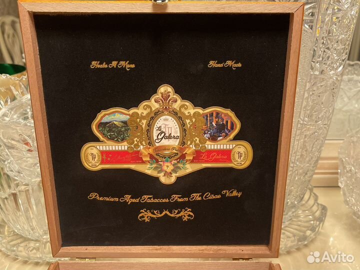 Хьюмидор коробка из под сигар