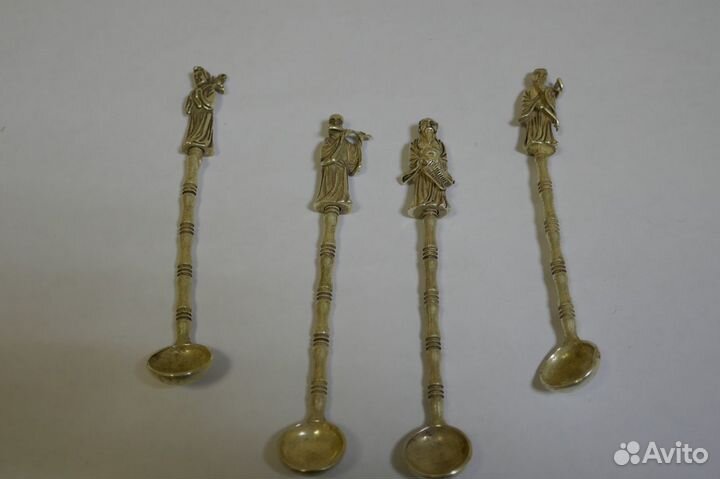 Винтаж. Тибетское серебро 4 ложечки, вес 70 г