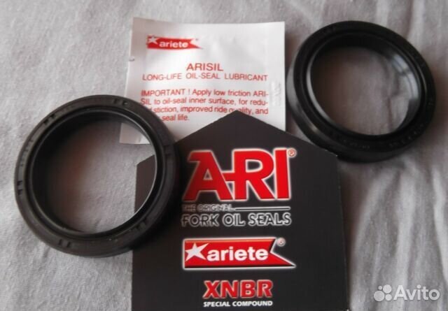 Сальники и пыльники на передние амортизаторы