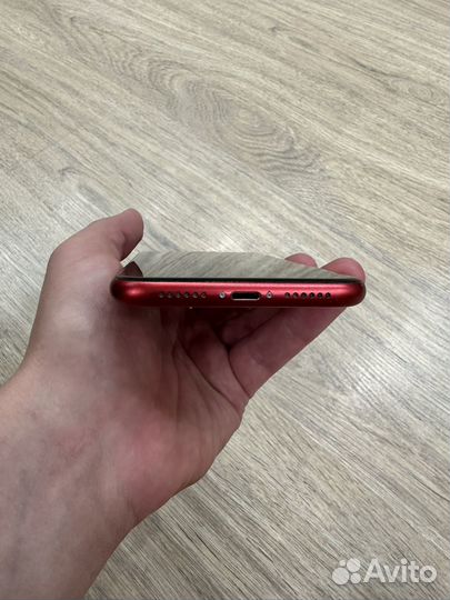 Телефон iPhone 11 64gb
