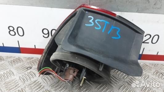 Фонарь задний правый peugeot 406 (3ST13MY01)