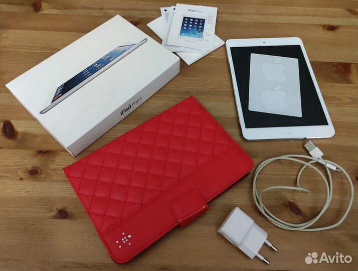 Планшет Apple iPad mini 16Gb Wi-Fi White MD531RS/A