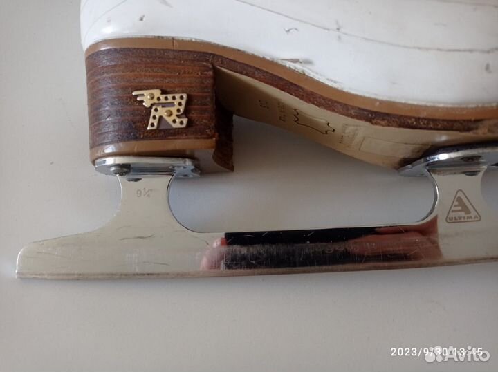 Фигурные профессиональные коньки Risport 245