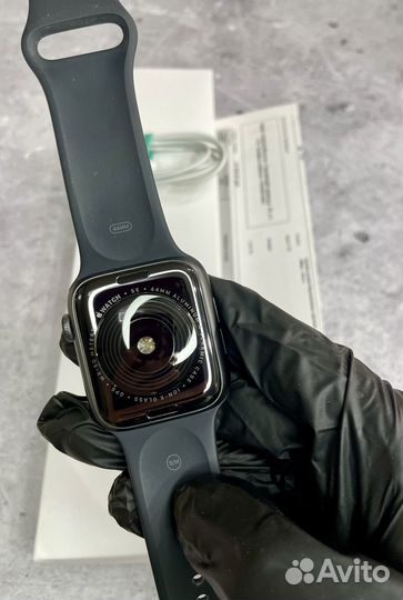 Часы apple watch se 44 mm