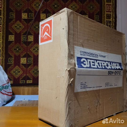 Комплект: Стереоуселитель и стереопроигрователь