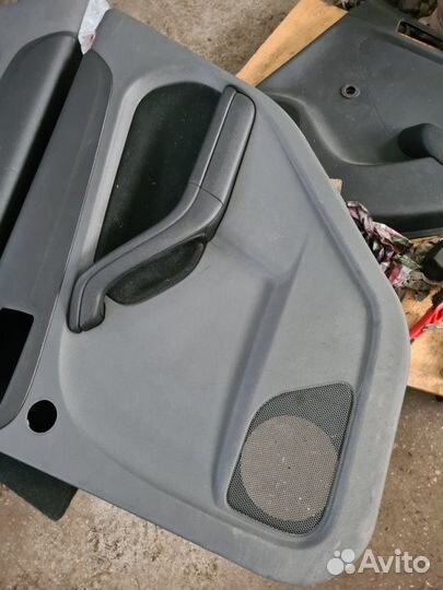 Обшивка двери задняя Ford Focus 2 kkda 2008