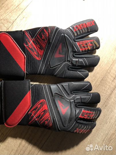 Вратарские перчатки демикс