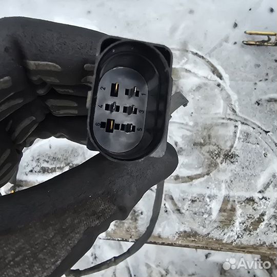 Датчик кислорода Volkswagen Golf 5 BCA