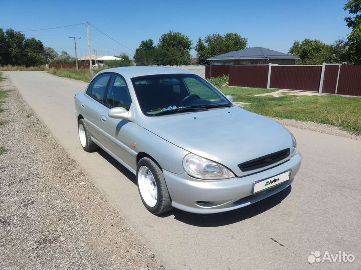 Kia Rio, 2002