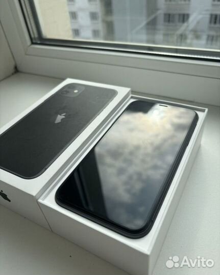 iPhone 11, 128 ГБ