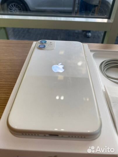 iPhone 11, 128 ГБ