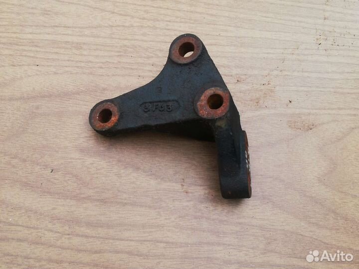 Кронштейн двигателя Киа Рио 1