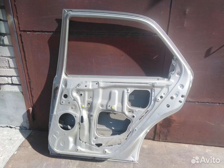 Дверь для Vista