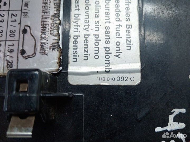 Лючок бензобака для Seat Arosa 6X0809857B