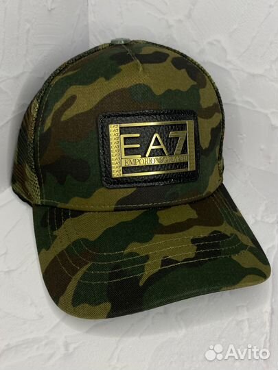 Бейсболка emporio armani с дефектом