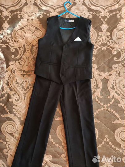 Школьный жилет и брюки