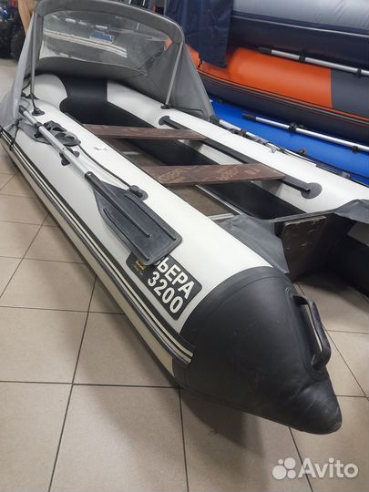 Лодка пвх Ривьера 3200 ск с носовым тентом Б/У