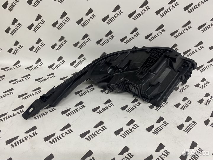 Левый корпус фары Land Rover Range Rover Vogue V