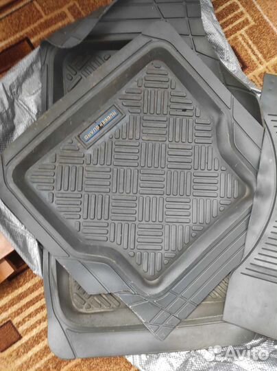 Автомобильные коврики резиновые