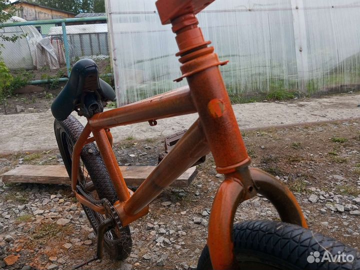 Трюковой велосипед bmx