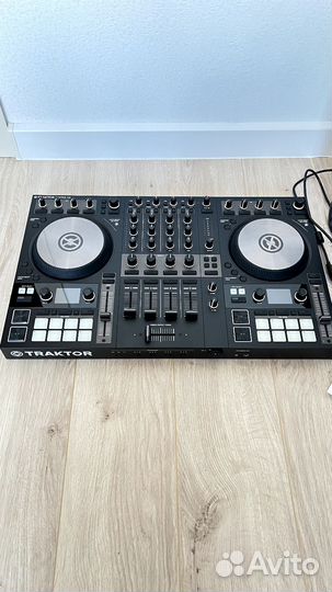 Dj контроллер traktor s4