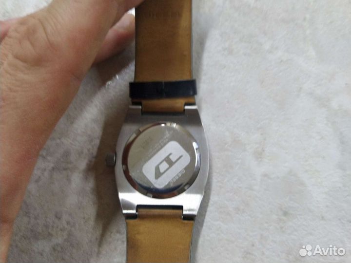 Часы Diesel