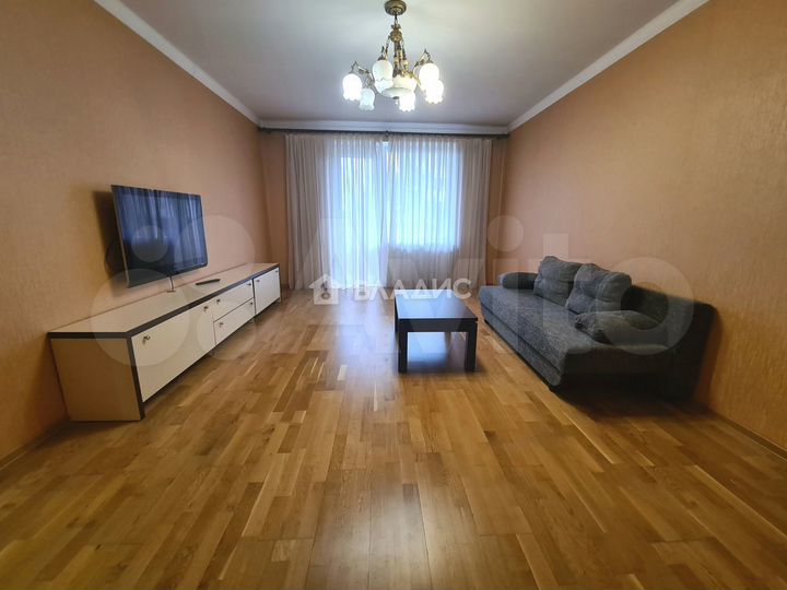 2-к. квартира, 82,6 м², 5/5 эт.