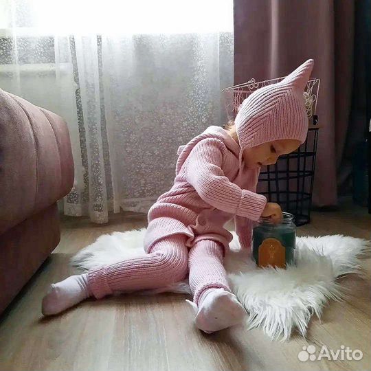 Шапочка и пинетки-носочки для новорожденного