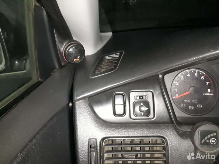 Подиумы под твитеры лансер 9