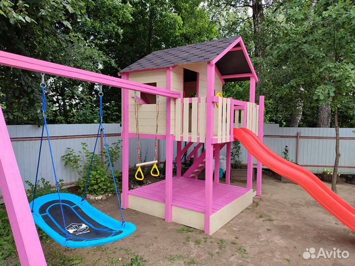 Детский домик на сваях