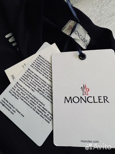 Мужской костюм футболка и шорты moncler