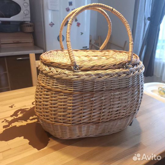 Корзина плетеная с крышкой на 15л