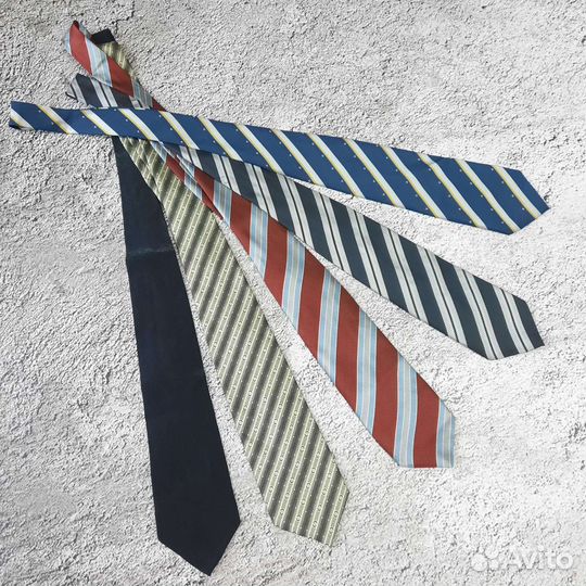 Галстук мужской шелковый новый