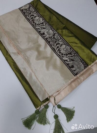 Покрывало с кистями (Таиланд)