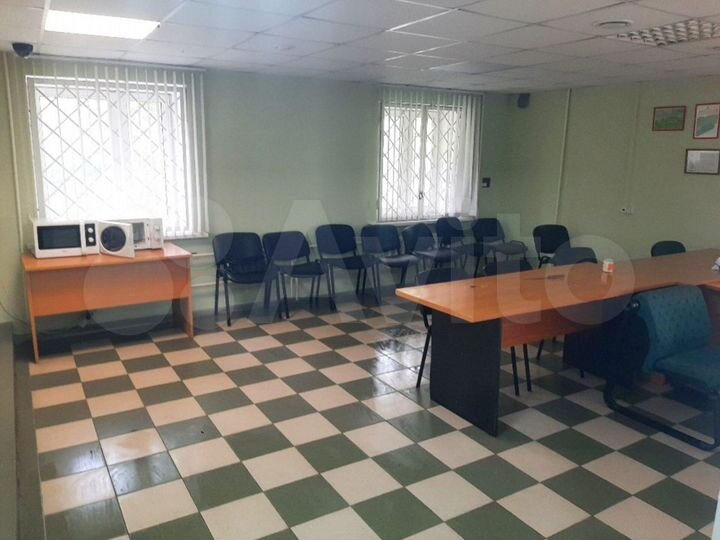 Нежилое помещение 457,5 м²