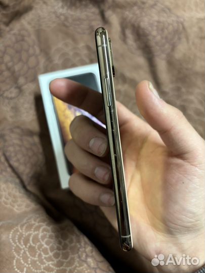 iPhone Xs, 64 ГБ