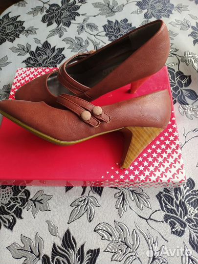 Туфли новые 38 размер