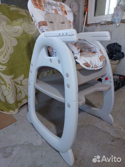Продам детский столик