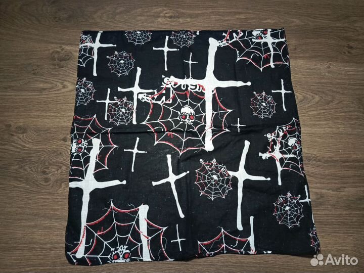 Бандана паутина кресты