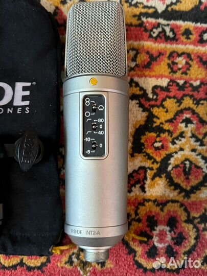 Студийный микрофон Rode NT2-A Studio Solution