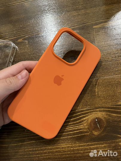 Чехол на iPhone 15 про